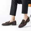 Chaussures décontractées a038 Fashion Round Toe Robe pour hommes du design en daim masculin