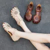 Sıradan Ayakkabı Retro Yaz Kadınlar Delikli ve İçi Döviz El Dokusu Çiçek Düz Kadın Sandaletleri Nostaljik Deri Mary Jane