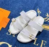 Tamanho 35-45 Bom Dia Slide Sandálias de Designer de Luxo Mulheres Slippers Summer Flats Plataformas Flipes
