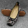 Sapatos casuais Leopard Women Mulheres Mocassagens Mocassin Sliplent para designer de luxo Ballet Flats coreanos zapatos mujer