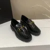 Casual Shoes Herumn Herbst Echte Leder Frauen Slipper Marke Design Goldkette Oxford für Slip auf Plattform flache Frau