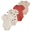 ROMPERS 4 PIECES Neugeborene Bodyuit Druck Baumwolle Baby Jungen Kleidung Kurzarm Strampler Baby Mädchen Kleidung Cartoon 0-12m BEBES D240425