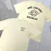 Mäns T-shirts Camiseta Masculina Clssica Estampada Com Letras Bulus Esportiva de Manga Curta Roupa Retera Americana Algodo Elegante Venda Quente Nova H240425