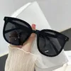 Солнцезащитные очки 2024 Большая квадратная рама UV400 Summer Fashion Vintage Ladies Sun Glasses Outdoor Travel Beach Shade Eyewear