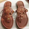 Лучшие дизайнерские дизайнерские тапочки Sandal Miller Torybutch Sandal Womens Summer Fashion Flat Sandal Factor