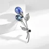 Spille blu Crystal Flower Pins per donne intarsiate Rhinestone Bouquet Fashi