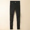 Jeans pour hommes Designer 2024 printemps / été masculin moyen taille légèrement élastique mince petit pantalon de jambe droite de haute qualité jean noir pour hommes kvlr