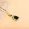 Colliers pendants Fashion Retro Green Jewelry Collier carré géométrique Personnalité Clavicule Chaîne Hong Kong Style Lady Temperament Wild Collier Wild