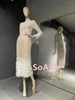 Robes de fête Soayle High Grade Elegant White en dentelle blanche Collier de plumes à manches longues Jupe de soirée Robe de soirée YP2932