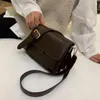 Axelväskor kvinnors väska enkelhet fast färg liten fyrkantig justerbar remm mjuk nudel tote handväska