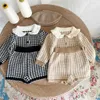 Zestawy odzieży Vintage Baby Baby Houndstooth Knit Kardigan + Shorts Spring Autumn Miękki ciepły ciepło Zestaw Sweter dla dzieci niemowlę 2pcs Ubrania H240425