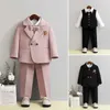 Pakken Kinderen Formele roze trouwjurk Flower Boys Photography Pak Kids Stage Performance Outfit Baby Birthday Ceremony kostuum