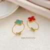 Высококачественное роскошное кольцо Fanjia Korean Style Fashion Lucky Grass Clover Simple и универсальный Instagram 18K Gold, регулируемый для женщин