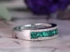 여성을위한 밴드 반지 레트로 모양 Green Zircon Sliver Jewelry Ring Classic Wedding Engagement Full Drill Love H240425