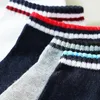 Calcetines para hombres 5 pares/lot para hombres sección delgada de verano tobillo algodón corto de algodón bajo de corte informal