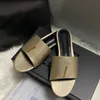 Designer Sandals Slippers Silde Nouvelles femmes talons épais