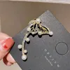 Charme coreano de moda dourada colorida borboleta pérola brincos de clipe para mulheres piercing de cristal brilhante chão de lancho jóias de manguito de orelha de cadeia