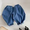 Hose neue Frühlingsbaby Jeans Jungen Komfort gutaussehende Denimbluepants Kinder Mädchen Outwear Hosen H240425