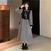 Sukienki swobodne jesienne kratę dla kobiet stylowy elegancki francuski styl dziewczęcy vintage temperament midi Chic Sweet College O-Neck Vestidos