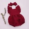 Rompers de Natal Red Baby Velvet Strap Romper Autumn Winter Ruffles Lace Little Girls Mumpsuit Kids Macicles Criança de bebê H240425