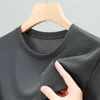 Camisetas masculinas novas camisetas pendentes redondas de pescoço curto de mangas curtas moda confortável e elástico Topl2404