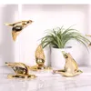Decorative Figurines Peace Pigeon Ceramic Wall Hanging Ornaments Room Aesthetics Decor Abstract Crafts Living Display Sculpture Decoration