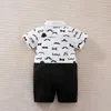 Rompers Boys Cartoon Ropa impresa Manga corta Tada de lazo Romper Bigote algodón Baby Gentleman recién nacido Niño Baby Sumpsuit estampado D240425