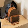 Sac à bandoulière pour femmes en gros de l'usine Sweet Little Couleur Fresh Matching Cuir Handbag Street Popular Lettres Casual Sac à dos Élégant sac à main 805 #