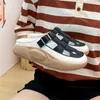 Sandalen mit Riemen Low Bad Slipper Frauen Schuhe 35 Größe Sneaker Sport ranieren Tenya Basquet Übung Releases