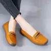 Casual Shoes Designerinnen Frauen Lederschlupf auf flachen Ladungsanlagen Moccasins Sneakers für Plus Size 35-44