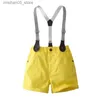 Kleidungsstücke Jungen Bogen Gentleman Kleidung gedrucktes Hemd+gelbe Shorts mit Anhänger Kinder Urlaub Kurzärmel Set Q240425