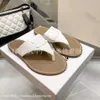 Slide Miui Channelism Sandaler Chlooe Triumphal Arch Slippers Womens Toe Flip Flops HerringBone Flip Flops For Beach Wearing Casual Flat Bottomed Sandals