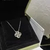 Designer collana di lusso fanjia sterling argento 925 laser con erba a quattro foglie con ciondolo floreale per auto a diamante e catena del colletto in scintilla d'oro 18k