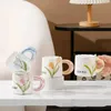 Copo de cerâmica criativa de caneca Tulip Tulip com alça e colher presente de casal fofo de café Presentes de aniversário de casamento h240425