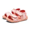 Merk zomer kinderen strandmeisjes sandalen kinderen schoenen lichtgewicht antiskid softsoled jongens buiten sportschoenen sandalen voor baby 240418