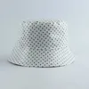 Szerokie czapki z czapki wiadra 2022 skórzana kropka nadruk dwa boczne odwracalne wiadro Hat Waterproof Fisherman Hat Sun C Hats dla kobiet mężczyzn J240425