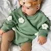 Rompers 2023 Vêtements de bébé printemps fleurs Sweat-shirt Sweat Romper Baby Girl Boys Bodys à manches longues NOUVELLES 0-12 mois 24m Jumps Jumps D240425