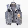 2024 Våren Nya koreanska mode denim Vest Women Pärled Flower Kort ärmlös Vest Applique Waistcoat Chaquetas de Mujer