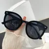 Солнцезащитные очки 2024 Большая квадратная рама UV400 Summer Fashion Vintage Ladies Sun Glasses Outdoor Travel Beach Shade Eyewear