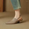 Sandales Summer Femmes Véritable chaussures en cuir pour bout pointu à talon épais