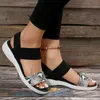 Sandalen Schlangenlederdruckkeil für Frauen Sommer 2023 Mode Non Slip Beach Schuhe Frau Leichte kausale Sportsandalien Mujer H240425