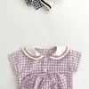 Kleidungsstücke Babykleidung karierte T-Shirts und Baumwollbloomer 2pcs Sets Trun-Down-Kragen Kleinkindanzug koreanische Kleinkind Outfits H240425
