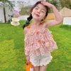 Zestawy odzieży Zestaw odzieży dziecięcej Kwiat drukowany sufit+koronkowe szorty 2PCS Dziewczęta Dziewczęta Ubranie 3-7 lat odzież butikowa Q240425
