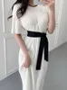 Robes de fête Korejepo Chic Femmes simples Couleur de contraste Vêtements plissés Été 2024 STRAPE TAILLE CLOST CLUS