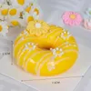 Dekorativa blommor konstgjorda donuts modellsimulering pvc donut bröd mat chokladkaka roll pografi dekoration rekvisita för diy hantverk butik