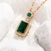 Colliers pendants Fashion Retro Green Jewelry Collier carré géométrique Personnalité Clavicule Chaîne Hong Kong Style Lady Temperament Wild Collier Wild