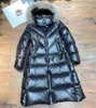 Kobiety Khloe Długie kurtka Designer Fur Fur Hood Owewear Winter Zamknięcie Pasek Pasek Gruby ciepły płaszcz