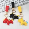 En vrac, clés de poney mignons, couple de pendentif couple Pu Leather Cartoon School School Alloy Car Key Chain Chain Bijoux Accessoires