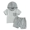 衣料品セットシティシューマー幼児の男の子の男の子ショートセットフード付きストライプTシャツエラスティックウエストショーツ衣装服