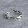 Klusterringar 925 Sterling Silver Color Ring for Women Fashion Geometric Cross Twisted Vintage Weave Line Justerbara festsmycken